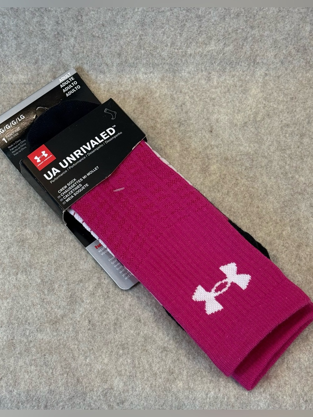 UA NWT 2017 Unrivaled Crew Socks Magenta/Hot Pink w/White Logo Sz Men’s Lg